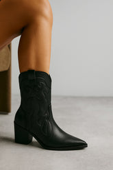 Bota Botinha Feminina Texana Bico Fino E Cano Médio Rodeio